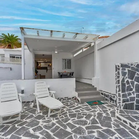 Cute In Valley 아데제