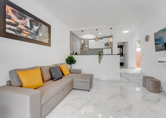 Cute In Valley Costa Adeje (Tenerife)